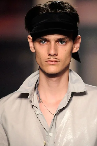Look 39